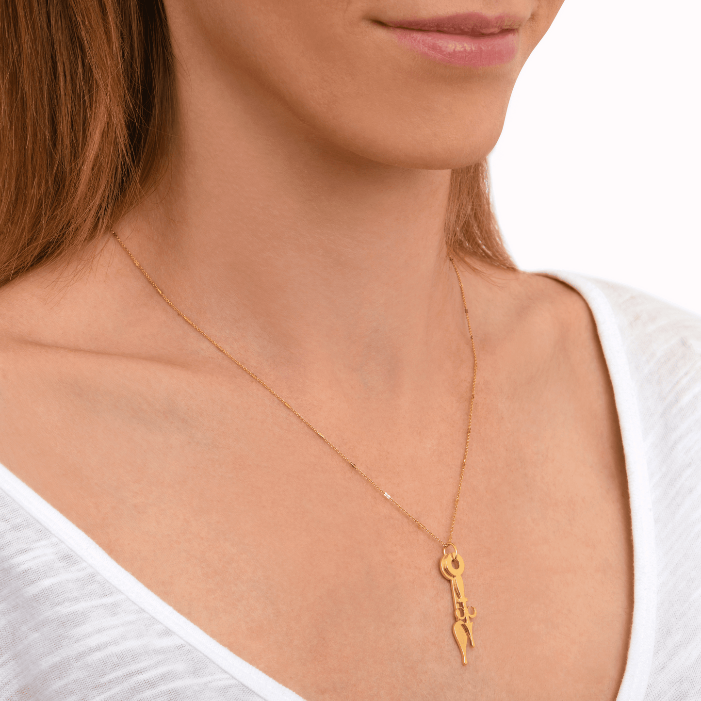 Collier Rendez-vous, fabriqué à Paris par Marie-Louise Orlach. Bijou élégant et délicat, doré à l'or fin.