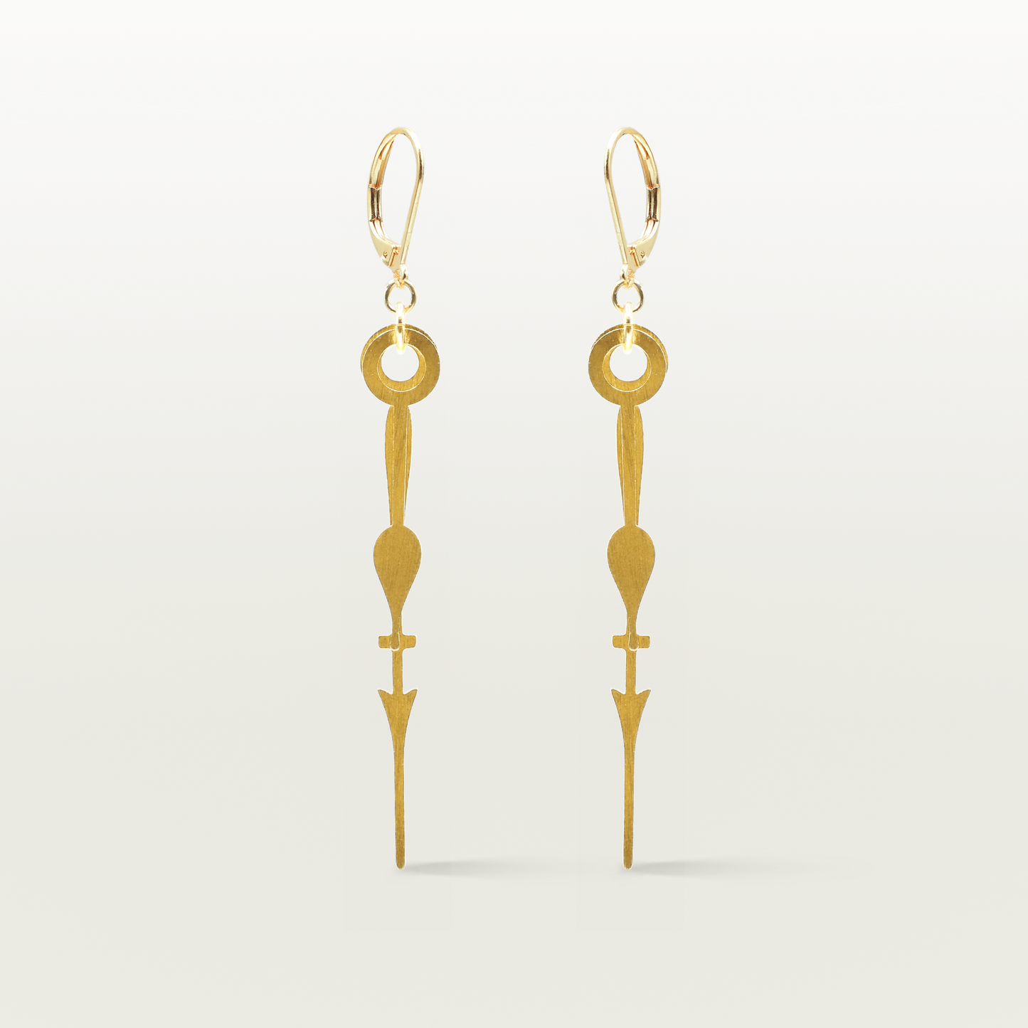 Les boucles d'oreille Intemporelles de Marie-Louise Orlach.