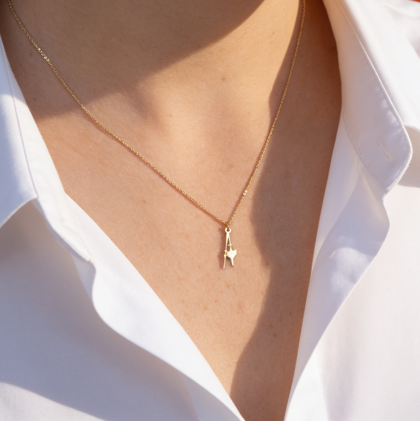 Photo portée du petit modèle de collier "écho"