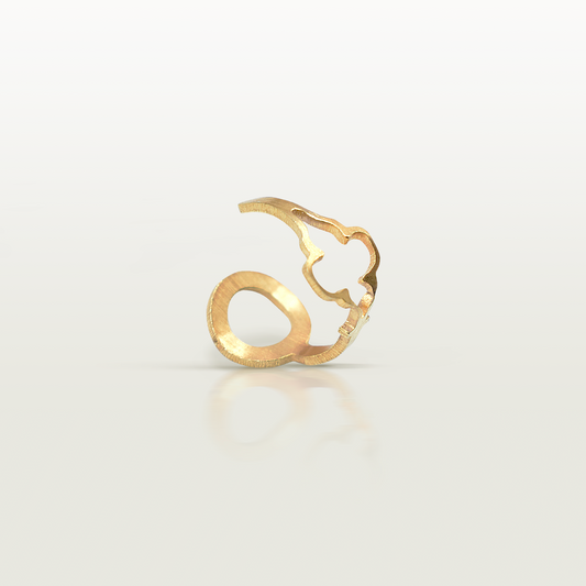 Bague d'oreille "Lys", bijou créé par Marie-Louise Orlach.
