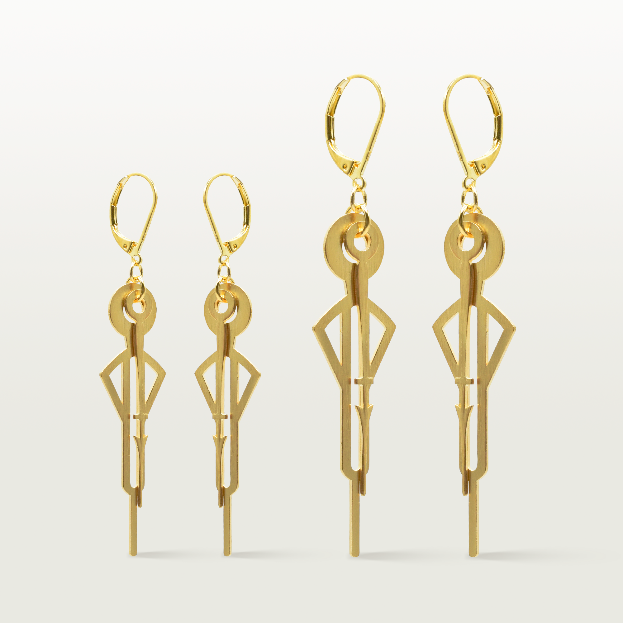 Photo Boucles d'oreilles "Promesses" en deux tailles sur fond blanc