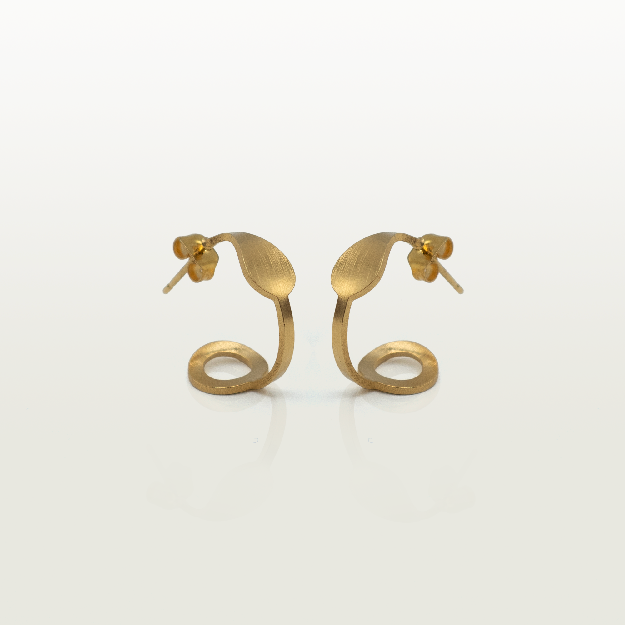 photo des boucles d'oreilles rendez vous sur fond blanc